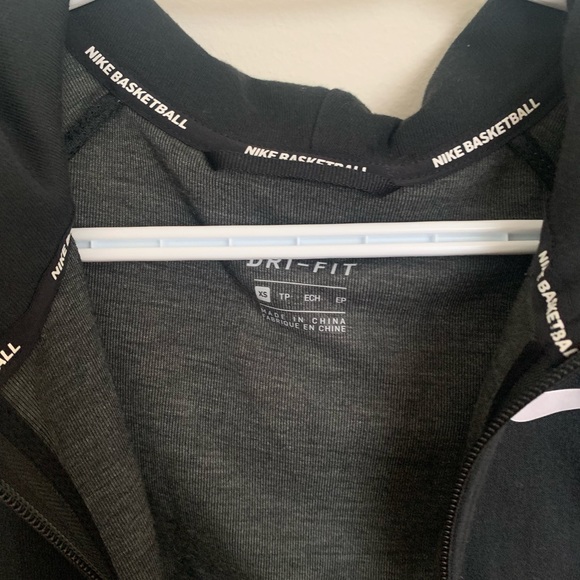 Nike Dri-Fit hoodie - Picture 3 of 3